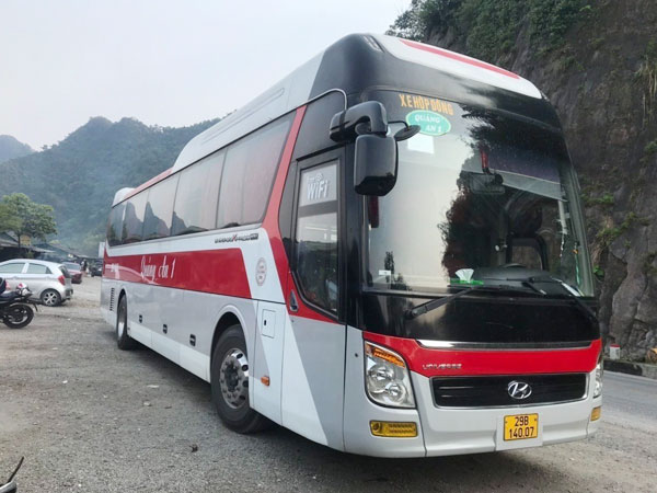 Thuê xe Huyendai Univer Limousine 29 chỗ (45 ghế ---> 29 chỗ)